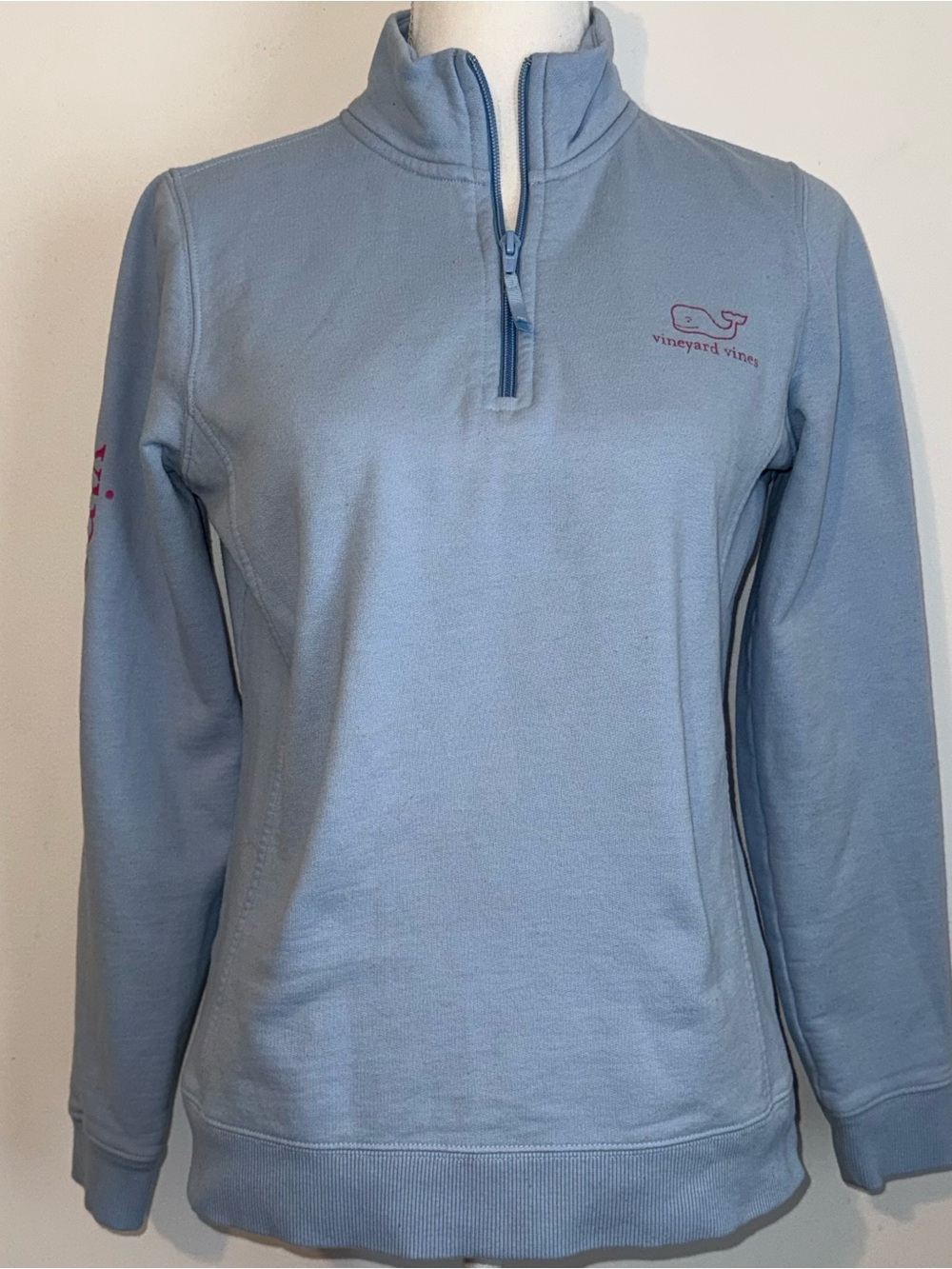 Vineyard Vines Women’s Blue Pink Whale Quarter Zip Sweatshirt Size Small